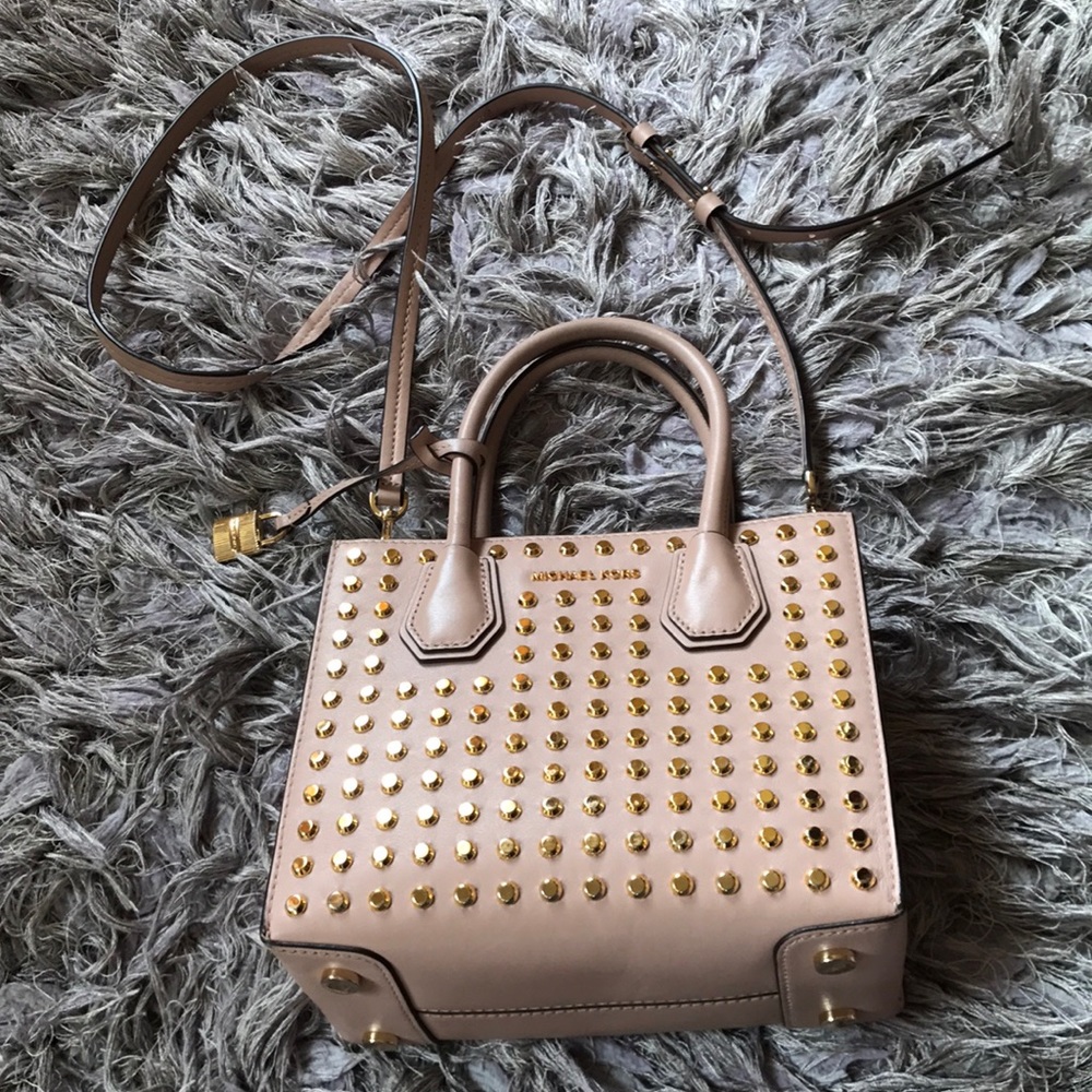 Michael Kors Crossbody pink nude gold stud
